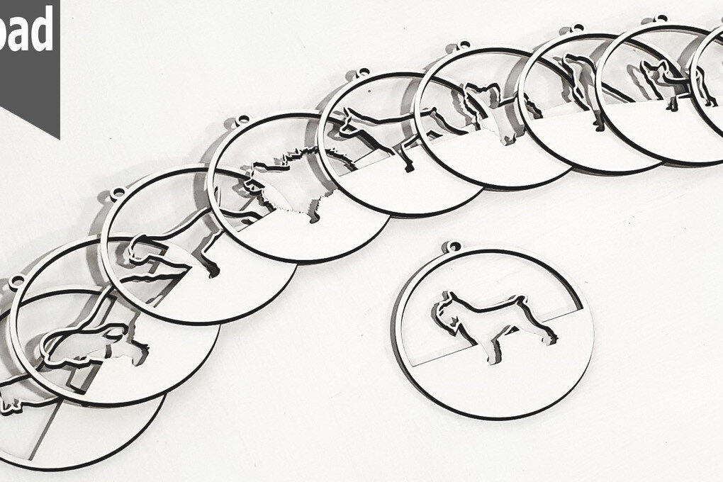 Intra απο ξύλο plywood 3mm-4mm πάχος – Μενταγιόν με σιλουέτες διαφόρων σκύλων Δίασταση  20x20 cm INTRAFABR-74543215