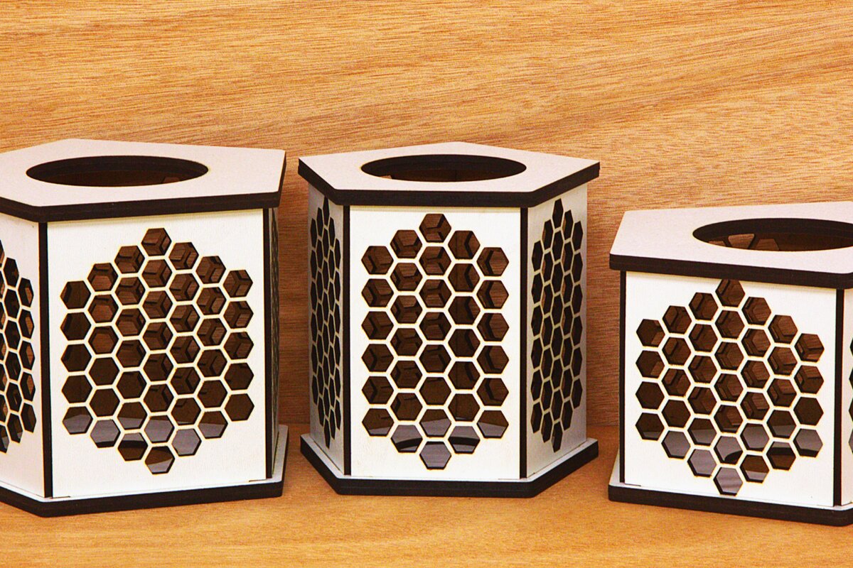 Intra απο ξύλο plywood 3mm-4mm πάχος – Κηροπήγαδα Pentagon Honey Comb - 3mm Δίασταση  20x20 cm INTRAFABR-121262182