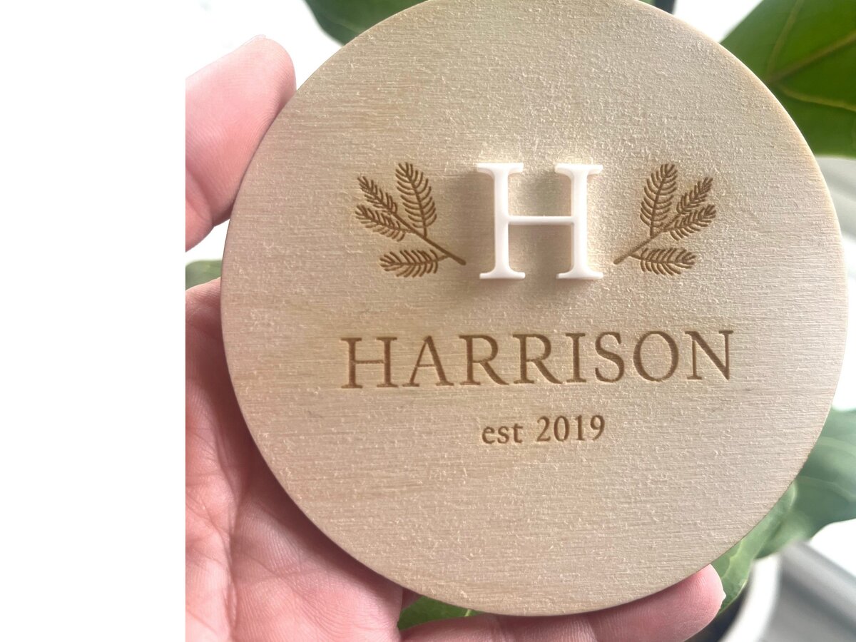 Intra απο ξύλο plywood 3mm-4mm πάχος – Εξατομικευμένη Πλακέτα Χρονιάς γέννησης με όνομα μωρού Δίασταση  20x20 cm INTRAFABR-99399547