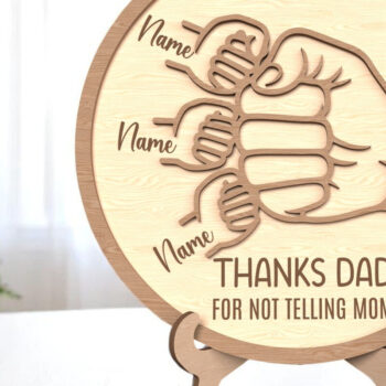 Intra απο ξύλο plywood 3mm-4mm πάχος – Εξατομικευμένη επιγραφή Dad & Kids Bump Δίασταση  20x20 cm INTRAFABR-121915174 - Image 1