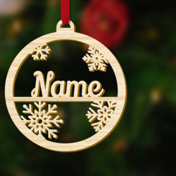 Intra απο ξύλο plywood 3mm-4mm πάχος – Προσωποποιημένο Όνομα Χριστουγεννιάτικο Στολίδι Δίασταση  20x20 cm INTRAFABR-84434431 - Image 1