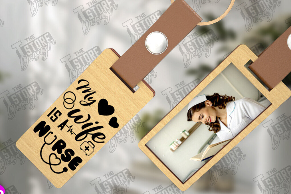 Intra απο ξύλο plywood 3mm-4mm πάχος – Εξατομικευμένο Μπρελόκ Νοσοκόμας με Φωτογραφία Δίασταση  5x5 cm INTRAFABR-111798832