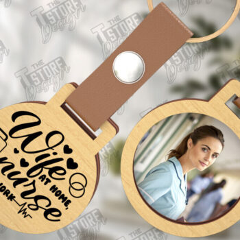 Intra απο ξύλο plywood 3mm-4mm πάχος – Εξατομικευμένο Μπρελόκ Νοσοκόμας με Φωτογραφία Δίασταση  5x5 cm INTRAFABR-111798797 - Image 1