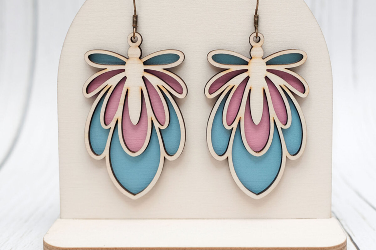 Intra απο ξύλο plywood 3mm-4mm πάχος – Σκουλαρίκια με πέταλα Δίασταση  5x5 cm INTRAFABR-122357124