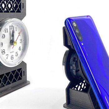 Intra απο ξύλο plywood 3mm-4mm πάχος – Βάση τηλεφώνου με ρολόι, θήκη τηλεφώνου Δίασταση 20x20 cm INTRAFABR-38044943 - Image 1