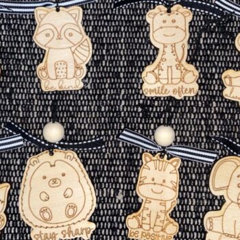 Intra απο ξύλο plywood 3mm-4mm πάχος – Λέιζερ δέσμης μπρελόκ Positive Animals Δίασταση  5x5 cm INTRAFABR-28433441 - Image 1