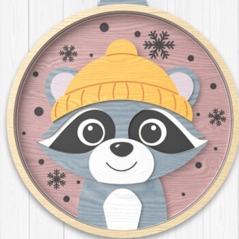 Intra απο ξύλο plywood 3mm-4mm πάχος – Χειμερινό στολίδι ρακούν με λέιζερ Δίασταση  20x20 cm INTRAFABR-106511756 - Image 1