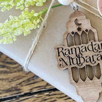 Intra απο ξύλο plywood 3mm-4mm πάχος – Ετικέτες δώρων για το Ραμαζάνι και το ESvg Δίασταση 20x20 cm INTRAFABR-73141224 - Image 2