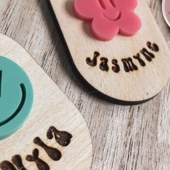 Intra απο ξύλο plywood 3mm-4mm πάχος – Ρετρό Smiley Μπρελόκ Δίασταση  5x5 cm INTRAFABR-74516536 - Image 7