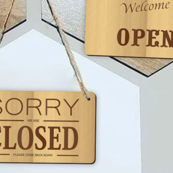 Intra απο ξύλο plywood 3mm-4mm πάχος – Αναστρέψιμη πινακίδα ανοιχτής/κλειστής πόρτας Δίασταση  20x20 cm INTRAFABR-118281226 - Image 1