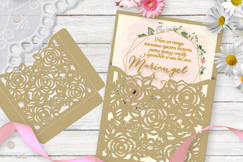 Intra απο ξύλο plywood 3mm-4mm πάχος – Τριαντάφυλλο Προσκλητήριο Γάμου Laser Δίασταση  20x20 cm INTRAFABR-19159699