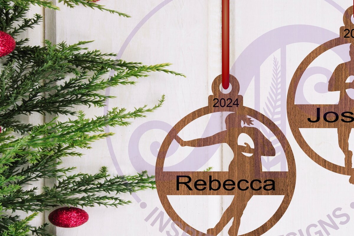 Intra απο ξύλο plywood 3mm-4mm πάχος – Χριστουγεννιάτικο στολίδι παίκτη ράγκμπι Δίασταση  20x20 cm INTRAFABR-107590095