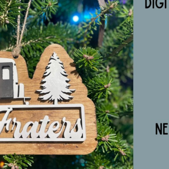 Intra απο ξύλο plywood 3mm-4mm πάχος – Οικογενειακό στολίδι RV Δίασταση  20x20 cm INTRAFABR-52603263 - Image 1