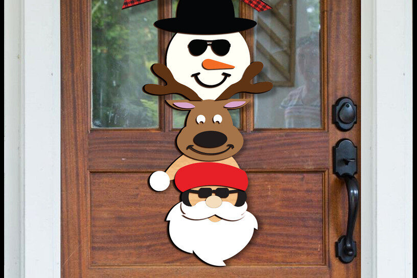 Intra απο ξύλο plywood 3mm-4mm πάχος – Κρεμάστρα πόρτας Άγιος Βασίλης, Ελάφια και Χιονάνθρωπος Δίασταση  20x20 cm INTRAFABR-120779427