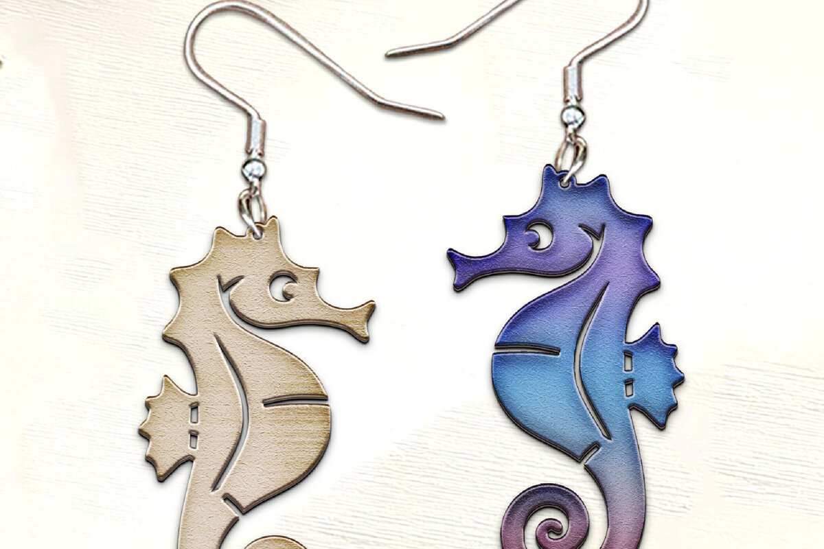 Intra απο ξύλο plywood 3mm-4mm πάχος – Σκουλαρίκια Ιππόκαμπος. Θαλάσσια ζώα Δίασταση  5x5 cm INTRAFABR-122493665