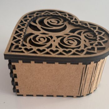 Intra απο ξύλο plywood 3mm-4mm πάχος – Σετ 9 Ξύλινες Κουτιά Δώρου σε σχήμα καρδιάς Δίασταση  20x20 cm INTRAFABR-115590659 - Image 7