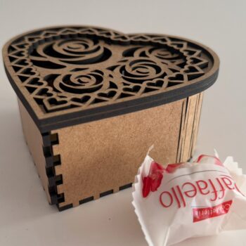 Intra απο ξύλο plywood 3mm-4mm πάχος – Σετ 9 Ξύλινες Κουτιά Δώρου σε σχήμα καρδιάς Δίασταση  20x20 cm INTRAFABR-115590659 - Image 11