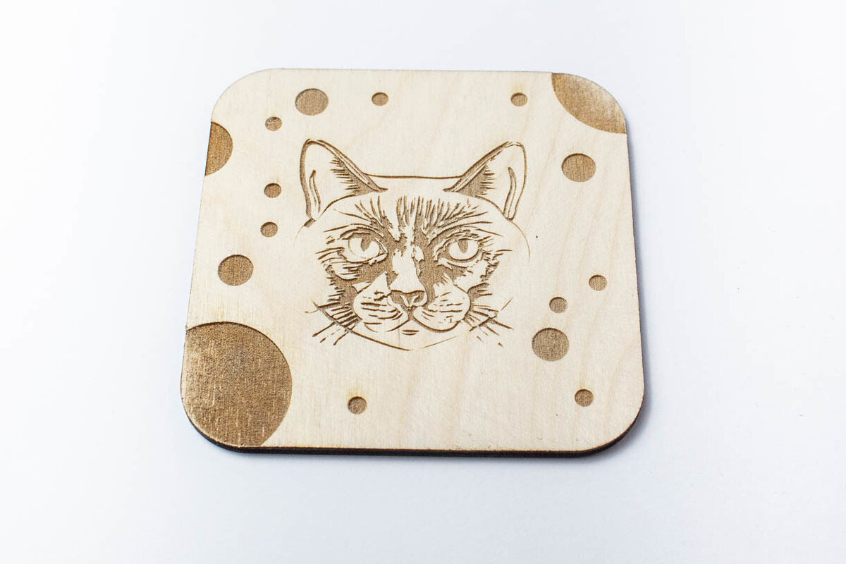 Intra απο ξύλο plywood 3mm-4mm πάχος – Σιάμα κινουμένων σχεδίων γάτα σουβέρ, χαραγμένο Δίασταση  20x20 cm INTRAFABR-66189361