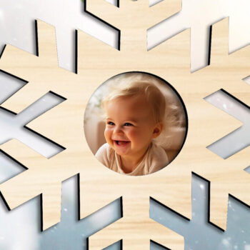 Intra απο ξύλο plywood 3mm-4mm πάχος – Simple Snowflake Το πρώτο μου χριστουγεννιάτικο δέντρο Δίασταση 20x20 cm INTRAFABR-108118466 - Image 1