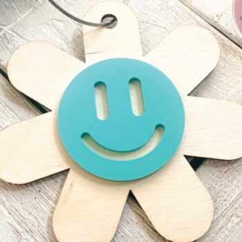 Intra απο ξύλο plywood 3mm-4mm πάχος – Μπρελόκ Smiley Δίασταση  5x5 cm INTRAFABR-74516846 - Image 4