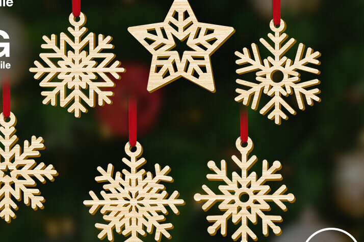 Intra απο ξύλο plywood 3mm-4mm πάχος – Στολίδι με χριστουγεννιάτικο δέντρο με νιφάδα χιονιού Δίασταση  20x20 cm INTRAFABR-78288563