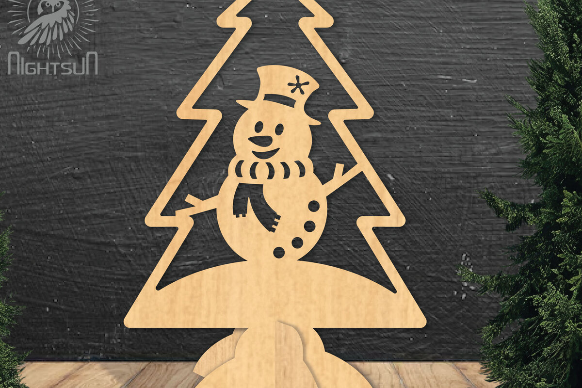 Intra απο ξύλο plywood 3mm-4mm πάχος – Χιονάνθρωπος σε δέντρο με λέιζερ διακόσμηση σπιτιού Δίασταση  20x20 cm INTRAFABR-112790345