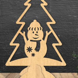 Intra απο ξύλο plywood 3mm-4mm πάχος – Χιονάνθρωπος σε δέντρο με λέιζερ διακόσμηση σπιτιού Δίασταση  20x20 cm INTRAFABR-112790367