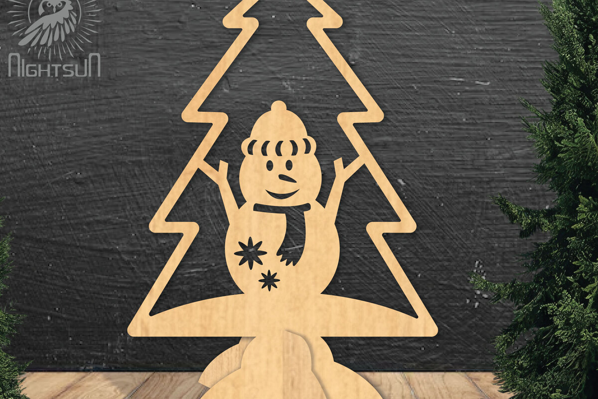 Intra απο ξύλο plywood 3mm-4mm πάχος – Χιονάνθρωπος σε δέντρο με λέιζερ διακόσμηση σπιτιού Δίασταση  20x20 cm INTRAFABR-112790367
