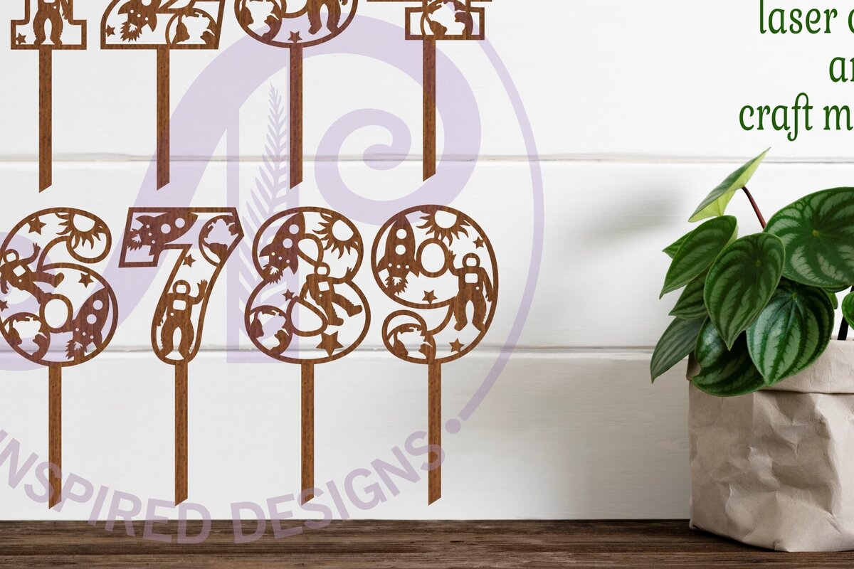 Intra απο ξύλο plywood 3mm-4mm πάχος – Διαστημικά Αριθμοί Cake Toppers Δίασταση  20x20 cm INTRAFABR-100147836