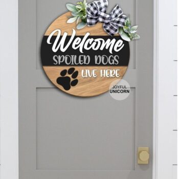 Intra απο ξύλο plywood 3mm-4mm πάχος – Πινακίδα πόρτας ζουν εδώ χαλασμένα σκυλιά Δίασταση  20x20 cm INTRAFABR-32842238 - Image 2