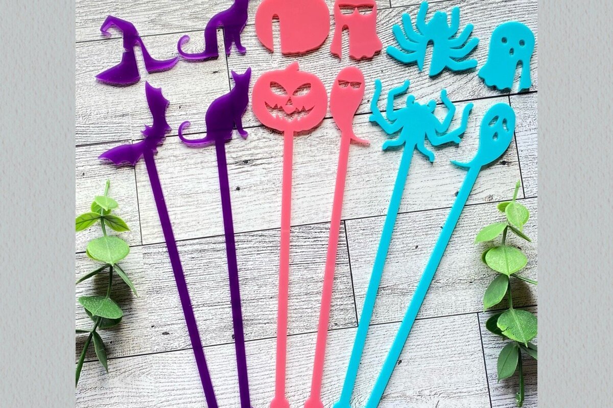 Intra απο ξύλο plywood 3mm-4mm πάχος – Spooky Drink Stir Sticks and Markers Δίασταση  20x20 cm INTRAFABR-40024530