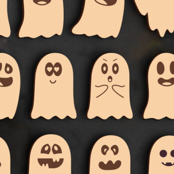 Intra απο ξύλο plywood 3mm-4mm πάχος – Spooky Halloween Ghost Keychains Δίασταση  5x5 cm INTRAFABR-76551648 - Image 2