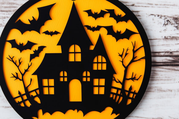 1759066639_spooky-haunted-house-SVG-cut-file-Graphics-103023340-1-1