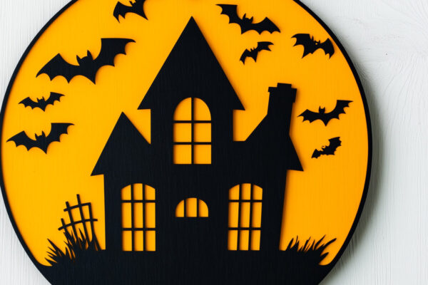 1759066666_spooky-haunted-house-SVG-cut-file-Graphics-103018822-1-1