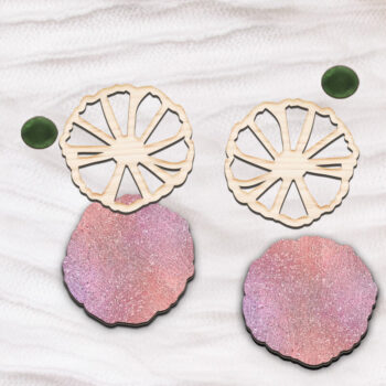 Intra απο ξύλο plywood 3mm-4mm πάχος – Ανοιξιάτικα σκουλαρίκια με λουλούδια κομμένα με λέιζερ. Δίασταση  5x5 cm INTRAFABR-116584873 - Image 2