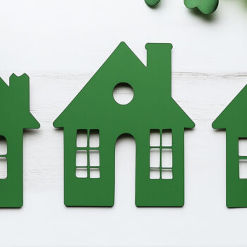 Intra απο ξύλο plywood 3mm-4mm πάχος – St. Patrick's Day Houses PaperCut Δίασταση  20x20 cm INTRAFABR-117848435 - Image 1