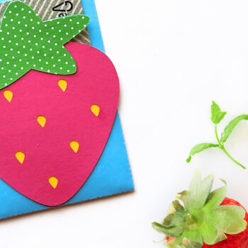 Intra απο ξύλο plywood 3mm-4mm πάχος – Κάτοχος δωροκάρτας Strawberry Δίασταση  20x20 cm INTRAFABR-102082812 - Image 1