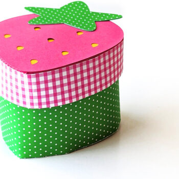 Intra απο ξύλο plywood 3mm-4mm πάχος – Στρογγυλό κουτί δώρου φράουλα με καπάκι Δίασταση  20x20 cm INTRAFABR-102079362 - Image 1