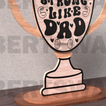 Intra απο ξύλο plywood 3mm-4mm πάχος – Strong Like Dad Trophy Δίασταση  20x20 cm INTRAFABR-122014309 - Image 3