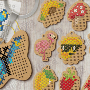 Intra απο ξύλο plywood 3mm-4mm πάχος – Μπρελόκ Καλοκαιρινή Σταυροβελονιά Κοπή Laser Δίασταση 5x5 cm INTRAFABR-123770172 - Image 1