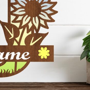 Intra απο ξύλο plywood 3mm-4mm πάχος – Μονόγραμμα Ηλίανθου Επιστολή J Δίασταση 20x20 cm INTRAFABR-75965217 - Image 1