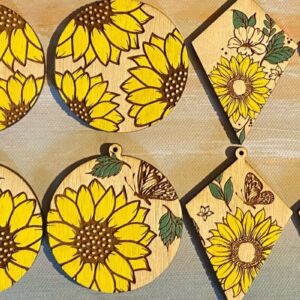 Intra απο ξύλο plywood 3mm-4mm πάχος – Laser με δέσμη σκουλαρικιών ηλίανθου Δίασταση  20x20 cm INTRAFABR-31111538