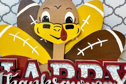 1759078380_Thanksgiving-Football-Turkey-Stand-Graphics-103033395-1-1