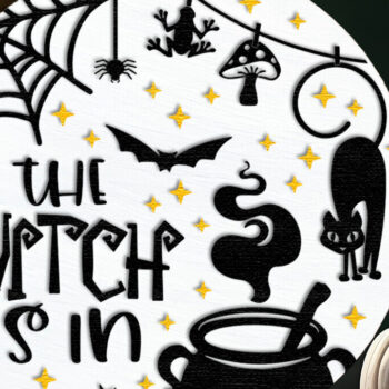 Intra απο ξύλο plywood 3mm-4mm πάχος – Η Μάγισσα είναι σε, Halloween Door Sign Δίασταση  40x30 cm INTRAFABR-125247429 - Image 1