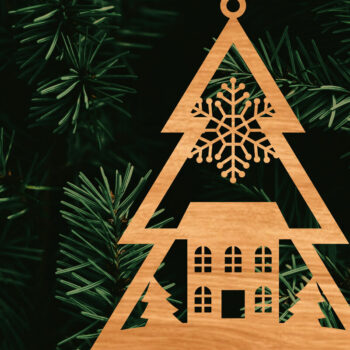 Intra απο ξύλο plywood 3mm-4mm πάχος – Χριστουγεννιάτικο στολίδι σε σχήμα δέντρου Δίασταση  20x20 cm INTRAFABR-107371486 - Image 1