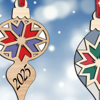 Intra απο ξύλο plywood 3mm-4mm πάχος – Δύο χριστουγεννιάτικα στολίδια παπλώματος αγροκτήματος αχυρώνα Δίασταση  20x20 cm INTRAFABR-108396700 - Image 1