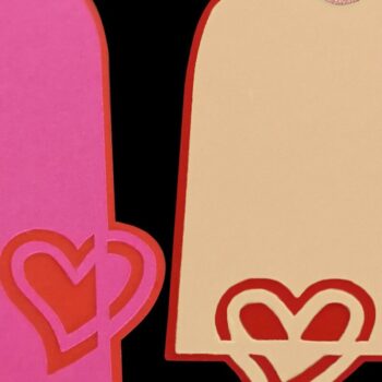 Intra απο ξύλο plywood 3mm-4mm πάχος – Δύο Ετικέτες δώρου - Καρδιά Δίασταση  20x20 cm INTRAFABR-38408233 - Image 1