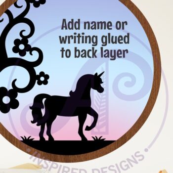 Intra απο ξύλο plywood 3mm-4mm πάχος – Μονόκερος με στρώσεις εξατομικευμένη πινακίδα ονόματος Δίασταση 20x20 cm INTRAFABR-118702583 - Image 2