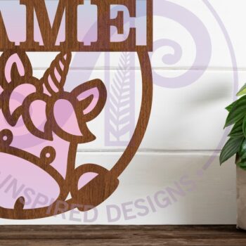 Intra απο ξύλο plywood 3mm-4mm πάχος – Μονόκερος που κρυφοκοιτάζει το όνομα Cut Laser Δίασταση  20x20 cm INTRAFABR-96173979 - Image 1