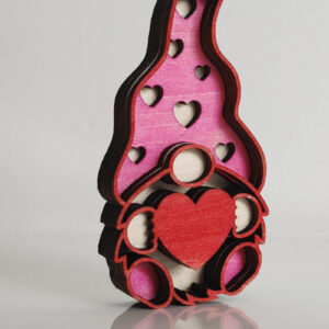 Intra απο ξύλο plywood 3mm-4mm πάχος – Ημέρα του Αγίου Βαλεντίνου Gnome με καρδιά πρότυπο Δίασταση  20x20 cm INTRAFABR-115526143